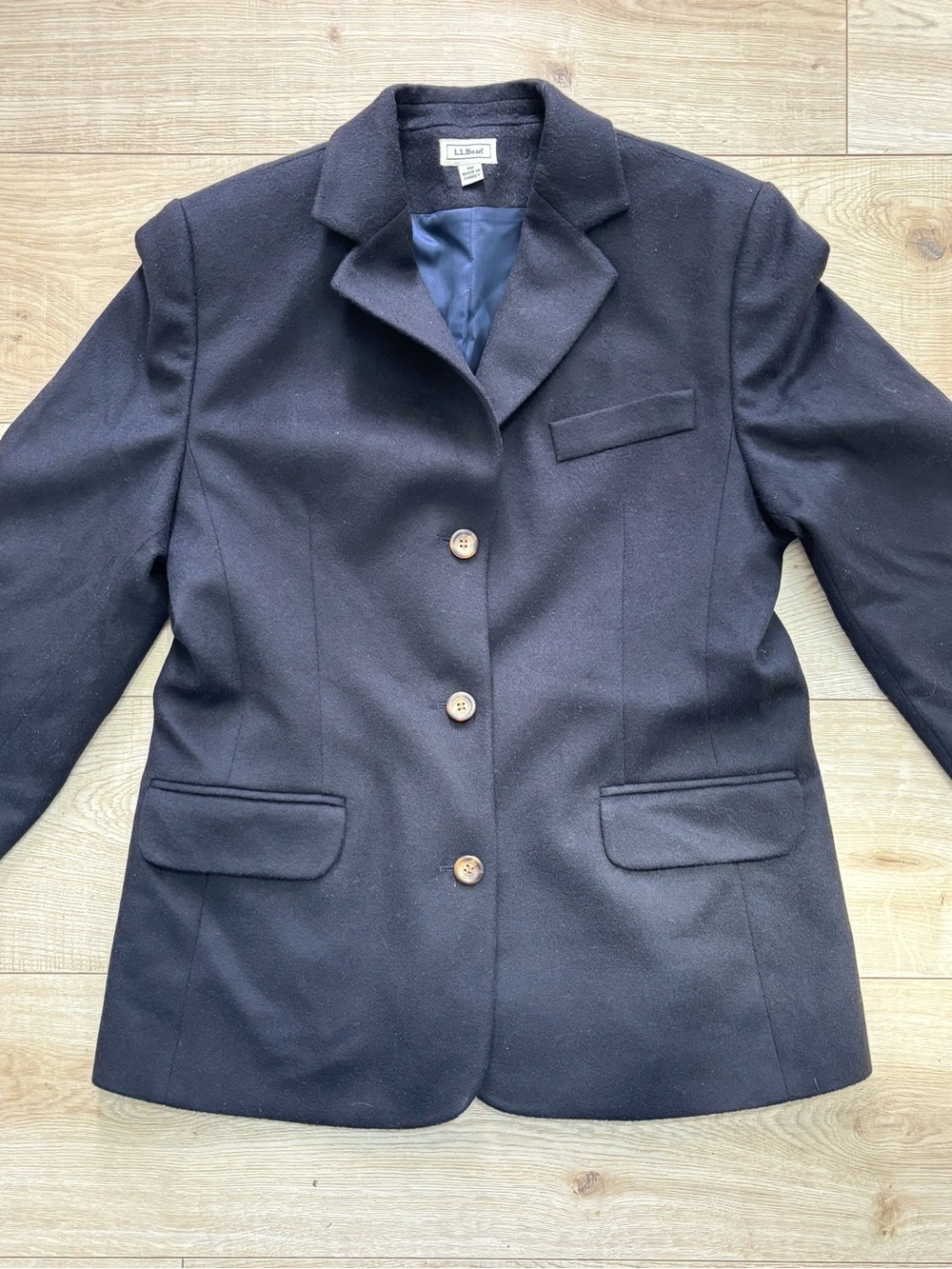 L.L. Bean Women’s Black Wool and Cashmere Blazer Jacket Classic Preppy Blazer